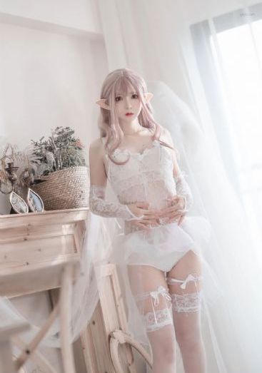 地铁蓝衣女51分钟在线观看_720在线视频播放