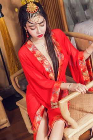三面娜迦 电视剧_无删减在线播放